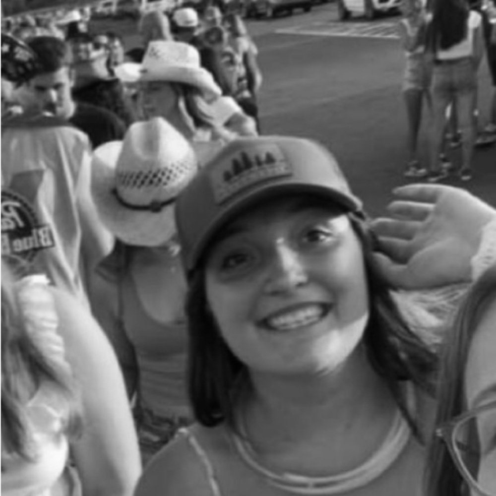 Meet your Posher, Emily